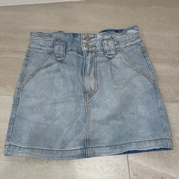 Dresses & Skirts - 💙Forever 21 jean skirt💙